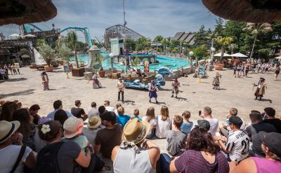 Publikum bei der Show Piratas da Atlantica