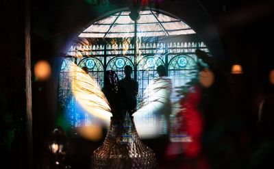 Blick auf die mystische Bühne des Eden Manor. 