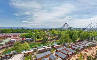Silver Lake City Artwork - Mann auf einer Kutsche vor einer Westernkulisse