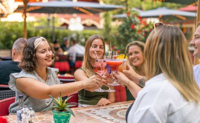 Godersi la serata nel ristorante Don Quichotte.
