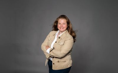 Ritratto di Camille Schuhler, commerciale di Confertainment Groups all’Europa-Park Confertainment.