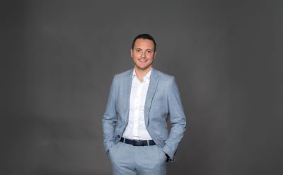 Ritratto di Luc Spatz, senior event manager nel settore Confertainment dell’Europa-Park Resort.