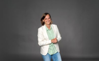 Ritratto di Sarah Braun, event manager & coordinatrice di progetto nel settore Confertainment dell’Europa-Park Resort.