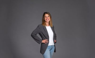 Portrait von Marie-Solène Richard – Mitarbeiterin im Confertainment Office im Europa-Park Erlebnis-Resort.