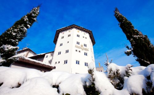 4-Sterne Superior Erlebnishotel "Santa Isabel" im Winter