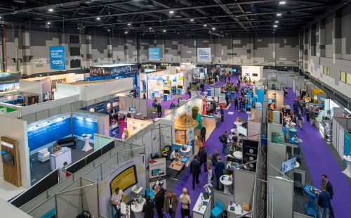 Messe in der Europa-Park Arena