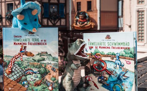 Elsässische Madame Freudenreich Bücher mit zwei Dinos
