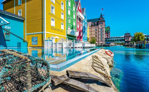 Infinity Pool Hotel Kronasar