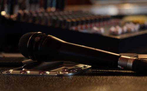 Confertainment - Veranstaltungstechnik Ton Teaser