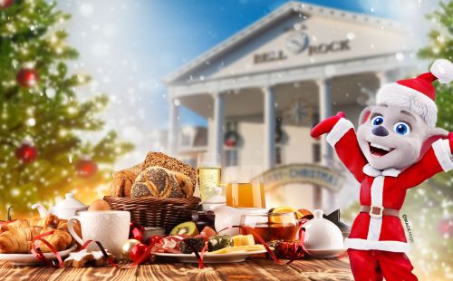 Edda im weihnachtlichen Kostüm vor dem Hotel "Bell Rock"