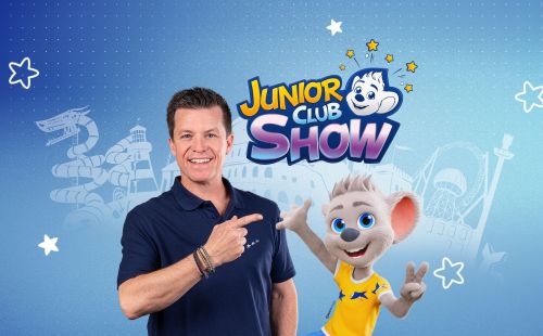 Moderator Beni Weber und Ed Euromaus im Vordergrund. Darüber das Logo der neuen JUNIOR CLUB Show. 