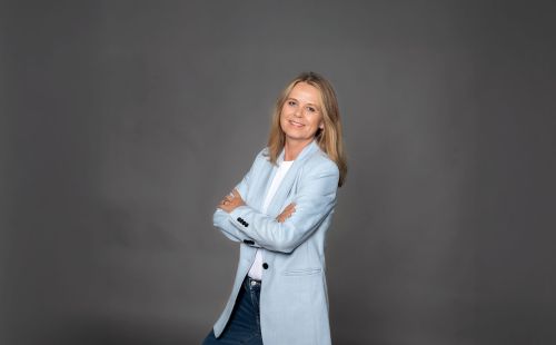 Portret van Christine Wenz, hoofd van  Confertainment Business en hoofd van de afdeling Confertainment in het Europa‑Park Resort.