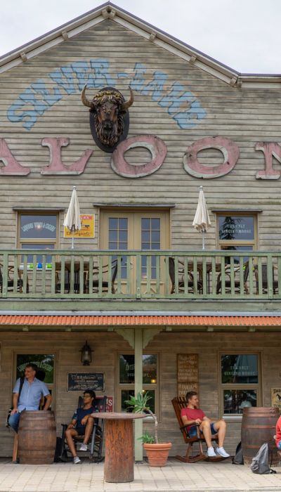 Silver Lake Saloon