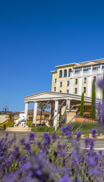 Hotel Colosseo bei Sommer