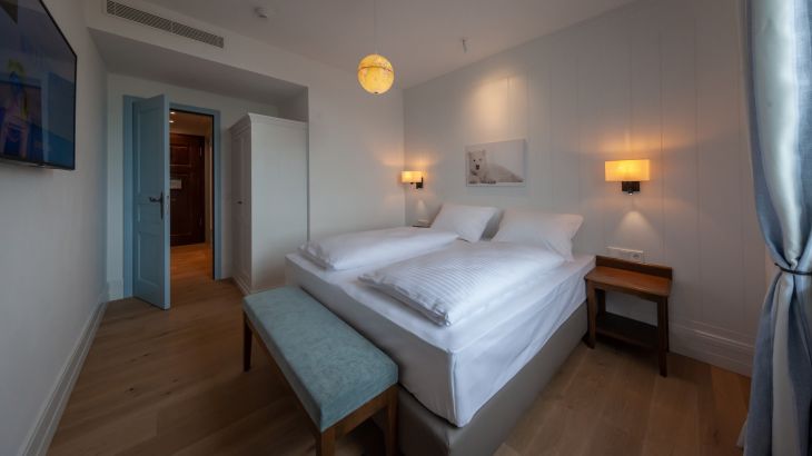 Deluxe-Zimmer mit Doppelbett ohne Hochbett