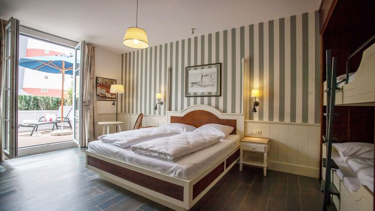 Komfort-Zimmer Hotel Bell Rock Schlafzimmer mit Doppelbett und Hochbett