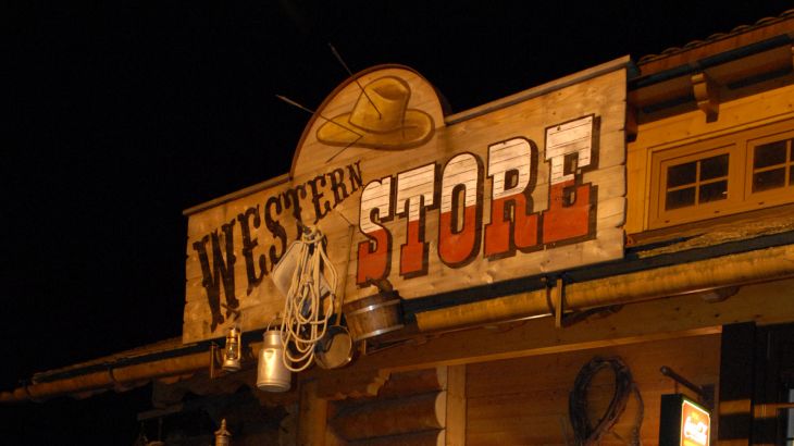 Eingang des Western Stores
