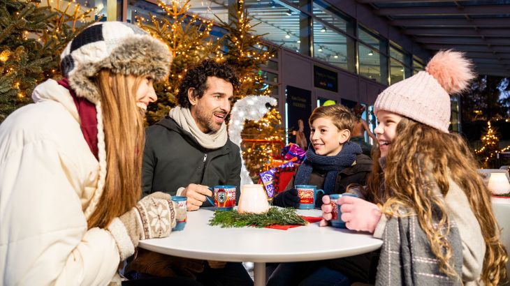 Außenbereich neben der Blue Fire