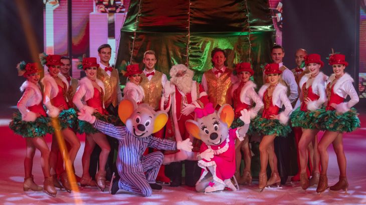 Eiskunstläufer Eisshow Surpr'Ice presents a Christmas Dream