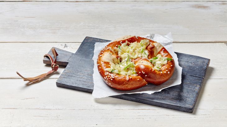 Brezel Rahm-Käse-Lauchfüllung