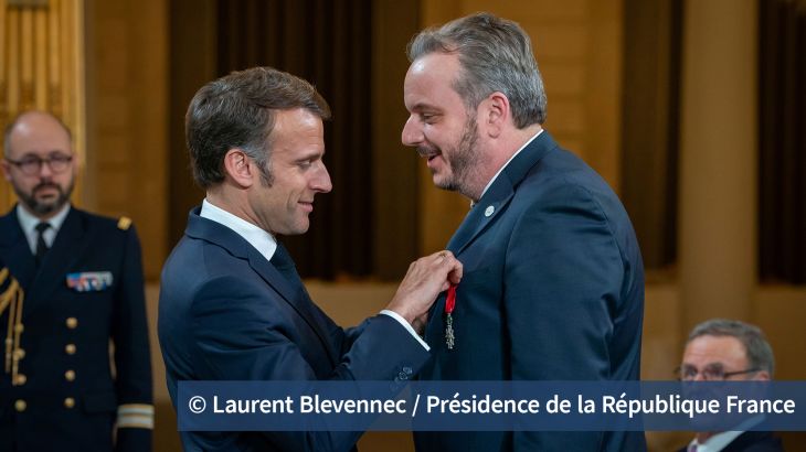 Michael Mack wird von Emmanuel Macron zum "Chevalier de la Légion d‘honneur" ernannt
