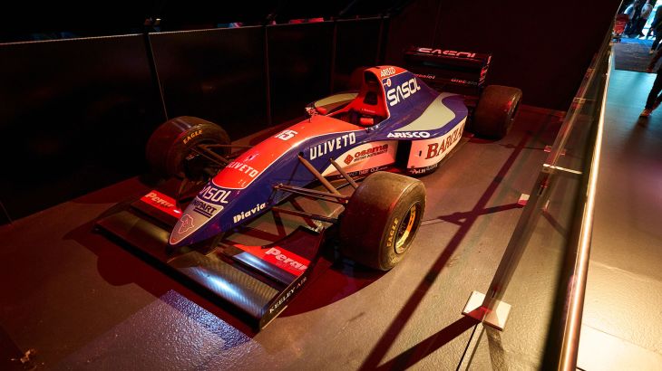 Formel 1 Auto in dem Monaco Preview Center