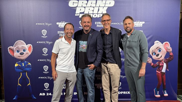 Sänger DJ BoBo, Michael Mack, CEO MACK Magic und Produzent des Films, Steffen Schier, CEO Warner Bros. Germany und Moderator Steven Gätjen