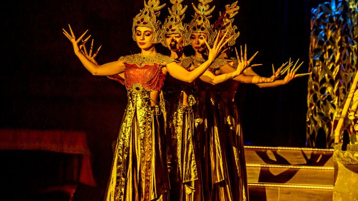 Auftritt Tänzer bei Malam Indonesia