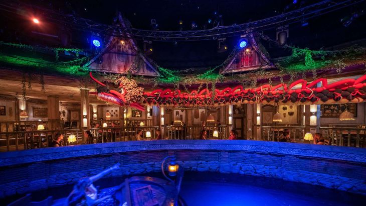 Blick auf das Bamboe Baai Restaurant bei der Neueröffnung