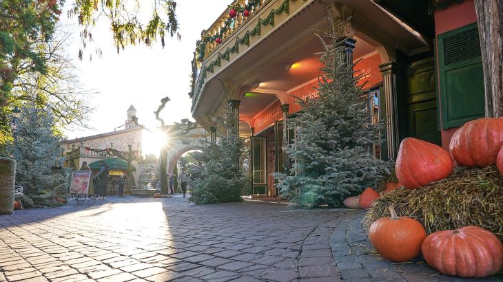 Mario's Pizza im italienischen Themenbereich während der HALLOWinter Saison.