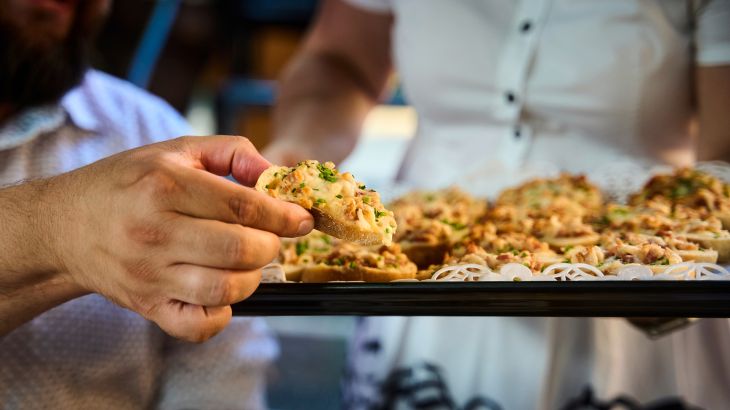 Köstliche Tapas Häppchen sorgen für einen genussvollen Abend im Schloss Balthasar des Europa-Park. 