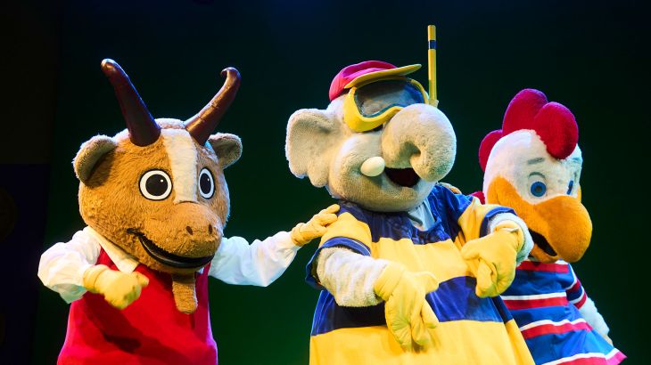 "Die Europa-Park Maskottchen Böckli, Eurofant und Louis bei der Show ""Happy Birthday, JUNIOR CLUB!""  in den JUNIOR CLUB Studios. "