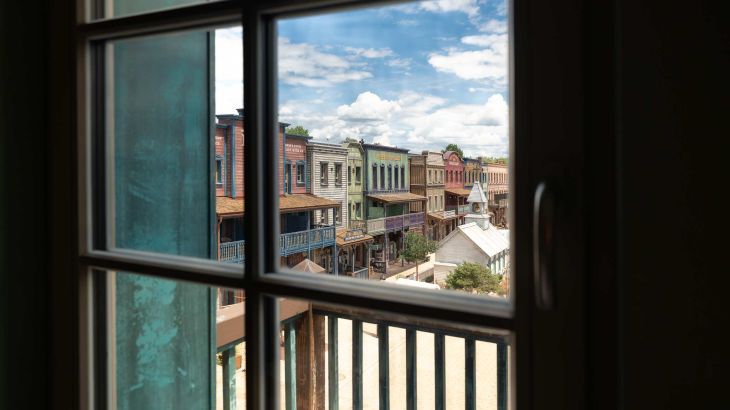 Riverside Western Lodge Standardzimmer Plus Ausblick Main Street