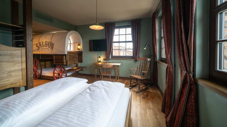 Riverside Western Lodge Standardzimmer Plus Schlafbereich