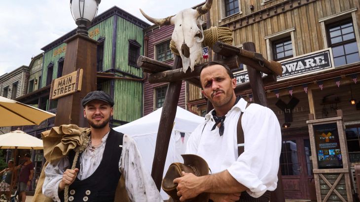 Animateure auf der Main Street