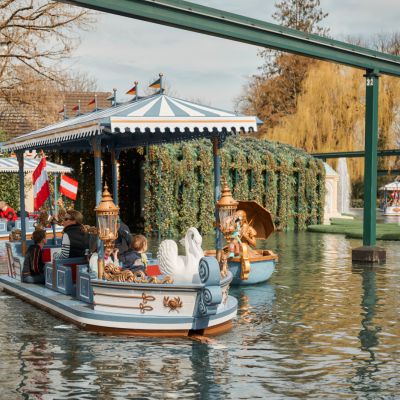 Neue Boote bei Josefinaa kaiserlicher Zauberreise