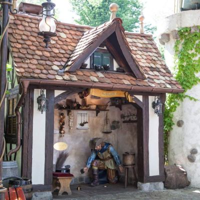 Station Aschenputtel im Märchenwald