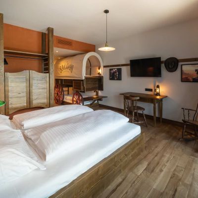 Riverside Western Lodge Komfort-Zimmer Plus Schlafbereich 4-Bett
