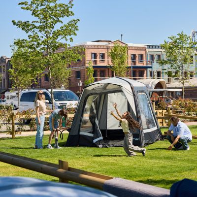Zeltplatz Familie mit Kindern