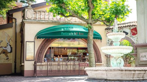 Waffelbäckerei im italienischen Themenbereich