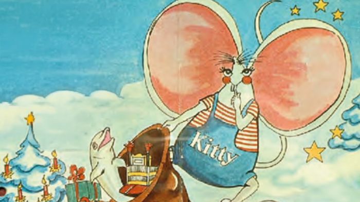 Das erste Maskottchen des Europa-Park mit dem Namen Kitty in einer winterlichen Landschaft.