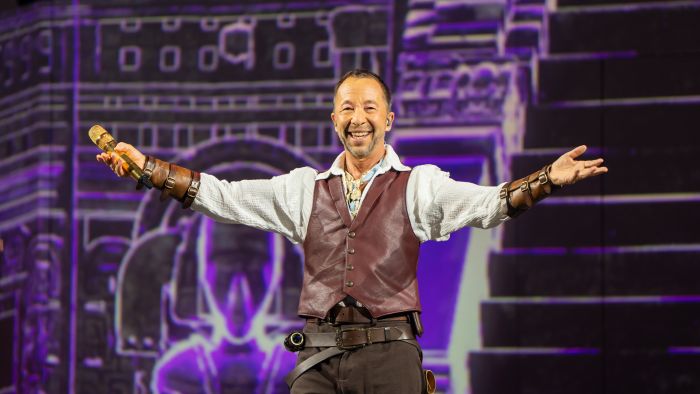 DJ BoBo bei seiner Weltpremiere der Arena-Tour 2026 im Europa-Park Erlebnis-Resort.