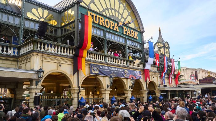 Saisonauftakt zur Jubiläumssaison 2025 im Europa-Park. 
