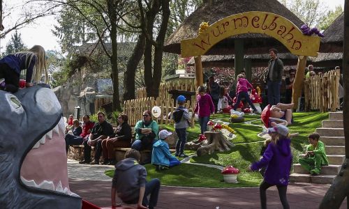Spielplatz Würmchen Wies'n