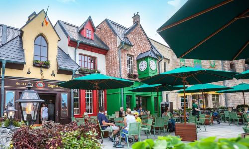 The O'Mackay's Café and Pub
