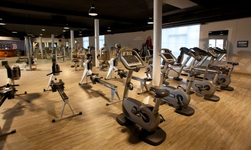 Fitnessgeräte im Boston Red Sox Fitness Club 